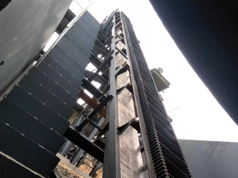 नालीदार साइडवाल बेल्ट कन्वेयर